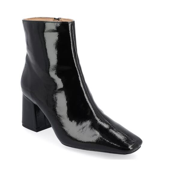 Journee Collection Shoes - Journee Collection Women's Haylinn Medium and Wide Width Booties Size 8.5